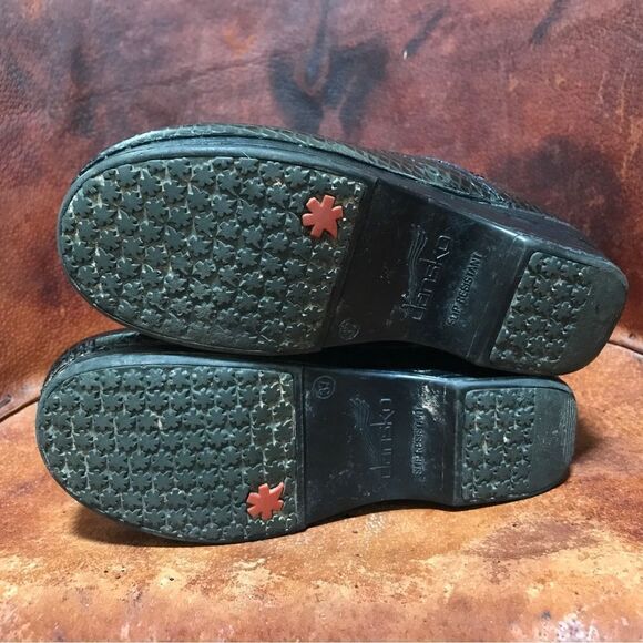 Dansko Dark Green Snakeskin Professional/ Mermaid Scale Clog (37) - Picture 7 of 9